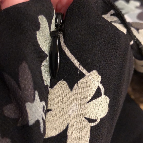 Banana Republic Silk Dress Size 0 Lined Side Zip FLAWS - Picture 16 of 17